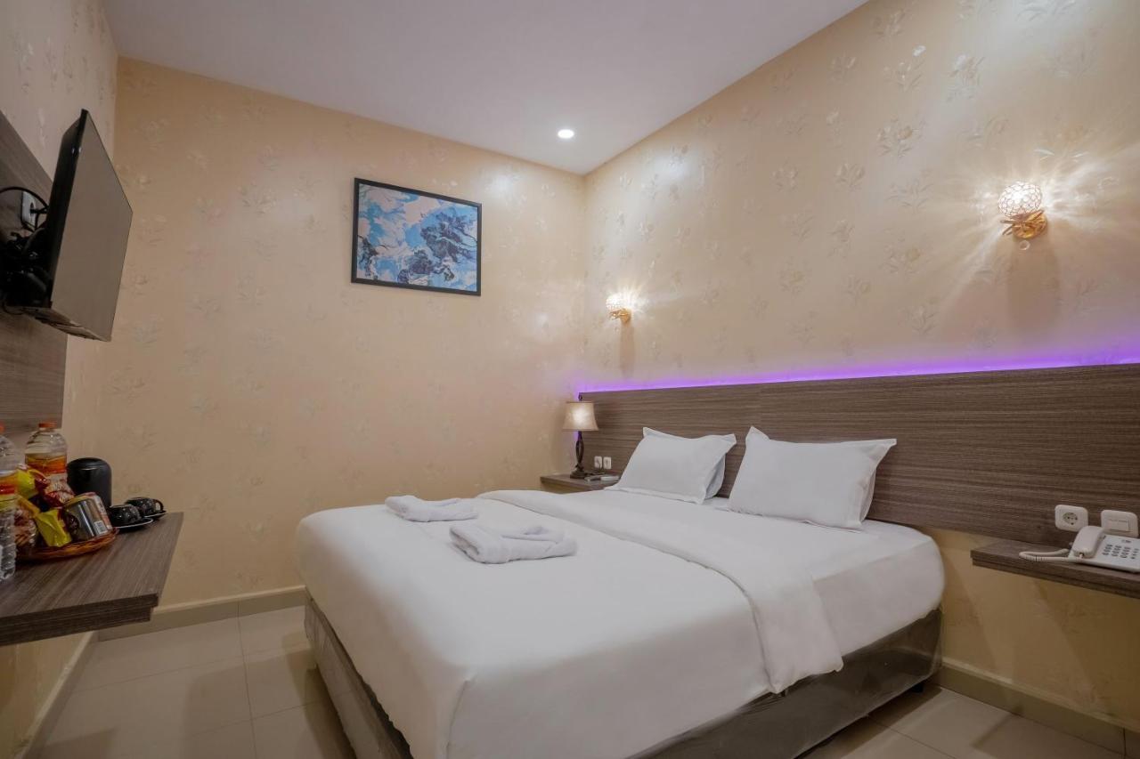 De'Tonga Hotel Медан Экстерьер фото