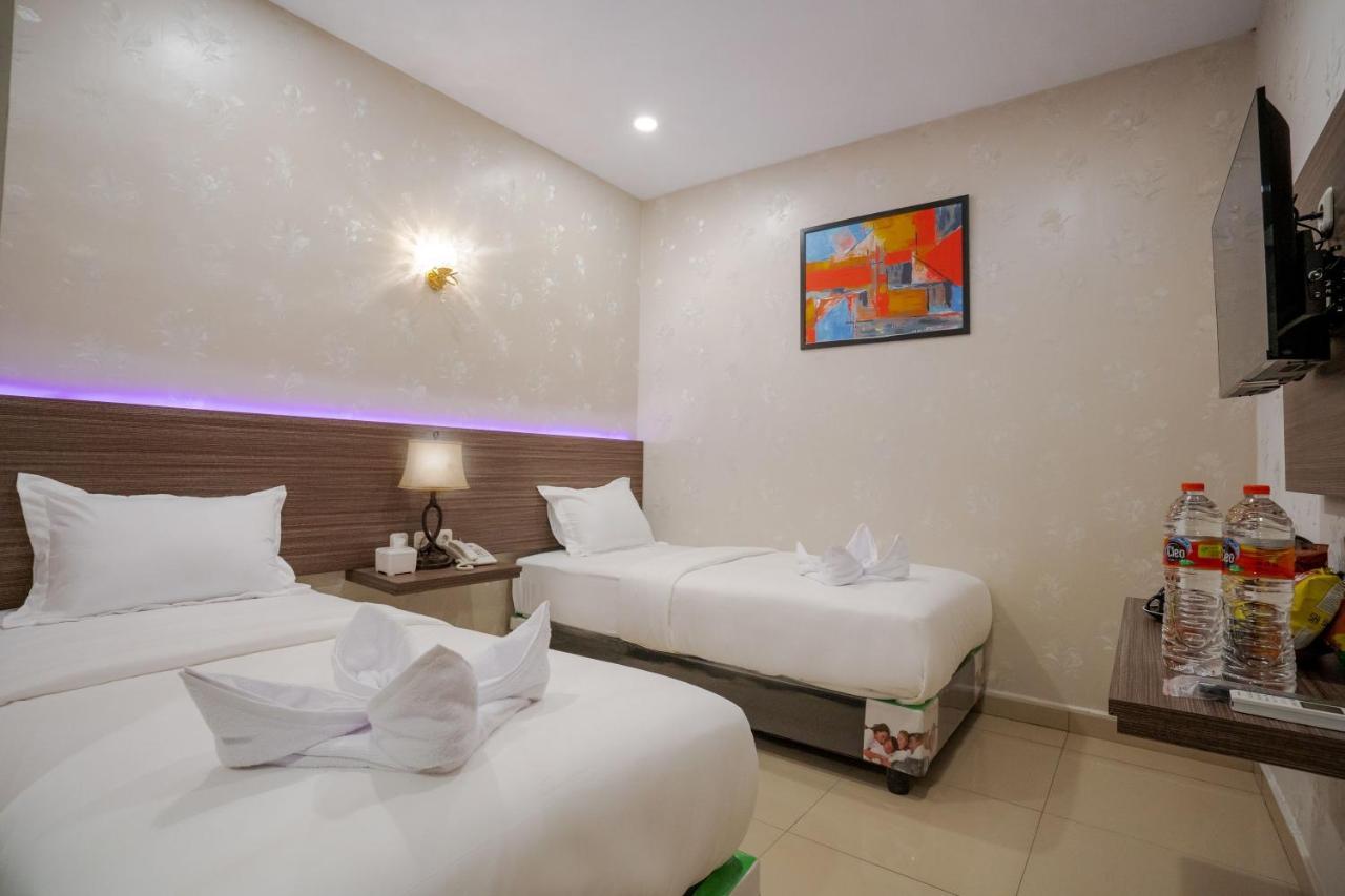 De'Tonga Hotel Медан Экстерьер фото